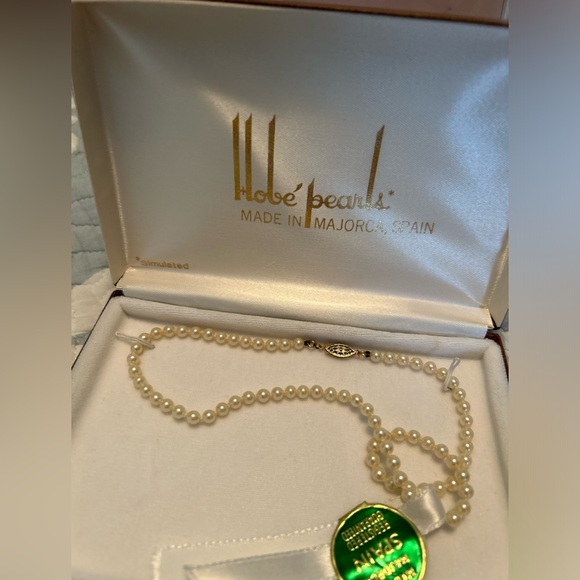 Hobe’ Pearls Majorca Spain.Cultured Simulated Madonna Pearls.15”strand.Knotted. - Picture 5 of 9